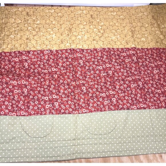 Handmade Quilted Wall Hanging, Cats In The Garden 37'' x 22'' - Picture 8 of 11